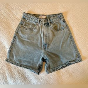Summer! ZARA shorts US 2, EUR 34, MEX 24